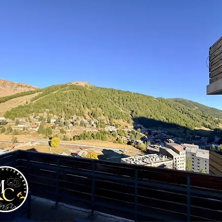 Spacious Modern Duplex Sunny View & Hikes D52