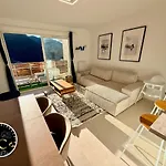 Spacious Modern Duplex Sunny View & Hikes D52 아파트 라포