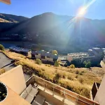 Spacious Modern Duplex Sunny View & Hikes D52 아파트 *