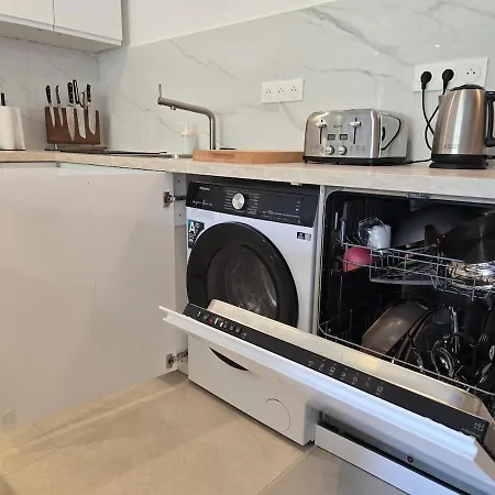 Spacious Modern Duplex Sunny View & Hikes D52 * Allos