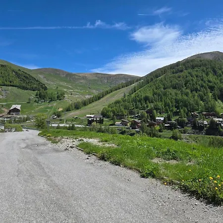 Spacious Modern Duplex Sunny View & Hikes D52 Allos