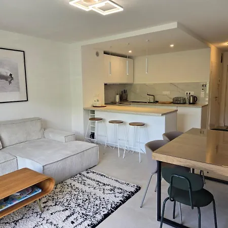 Spacious Modern Duplex Sunny View & Hikes D52 Apartment *