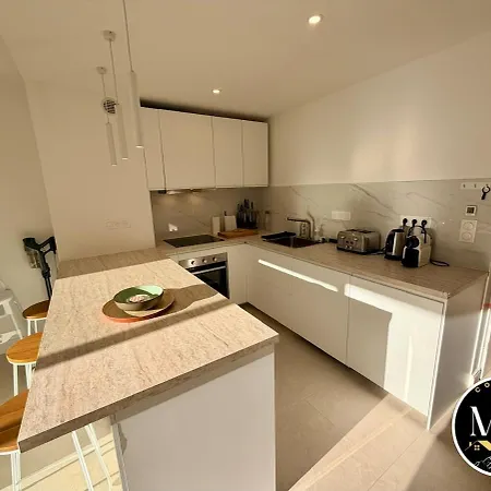 Spacious Modern Duplex Sunny View & Hikes D52 Appartement