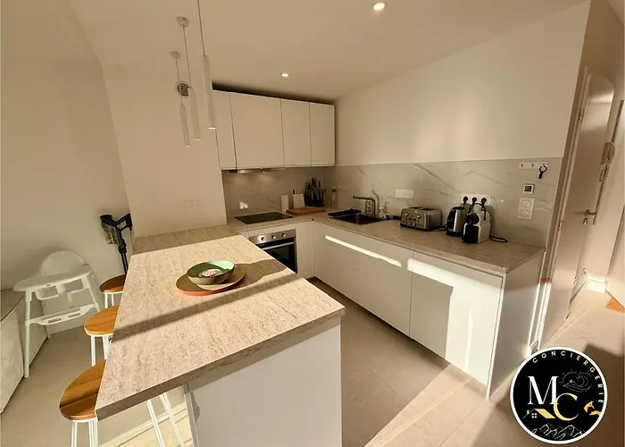 Spacious Modern Duplex Sunny View & Hikes D52 Appartement