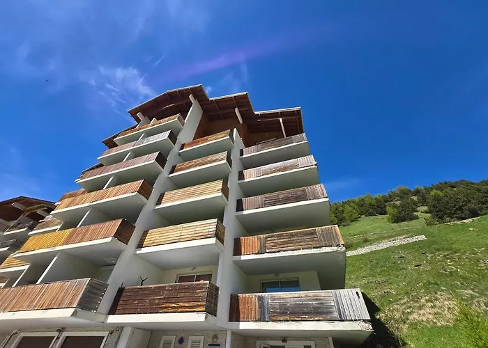 Spacious Modern Duplex Sunny View & Hikes D52 * Allos